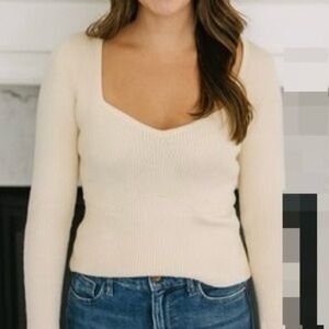NWT Simple GAP off-white ribbed V-neck sweater